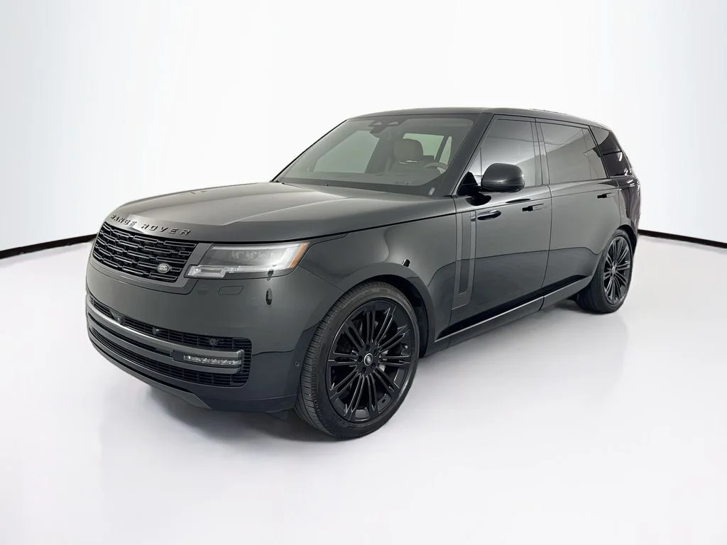 Used 2025 Black Land Rover SE image 1