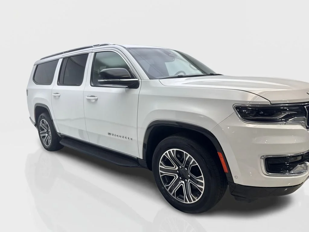 Used 2024 White Jeep Series II image 12