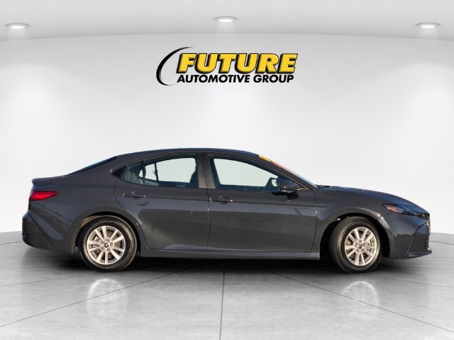Used 2025  Toyota LE image 3