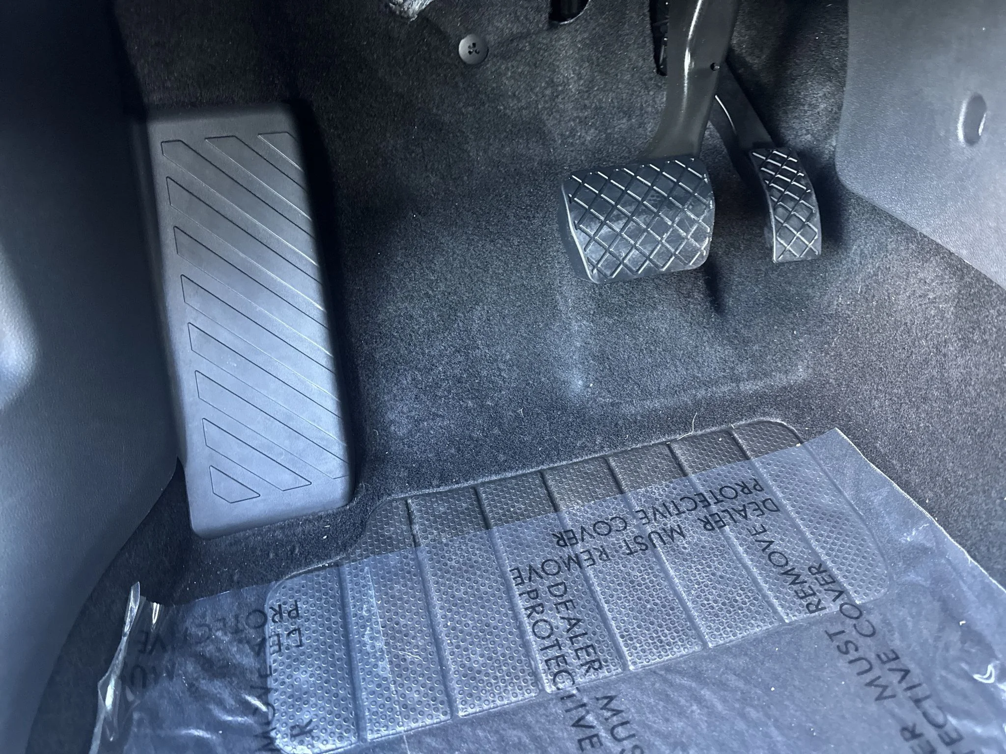 Used 2023 Pure Gray Volkswagen SE image 16