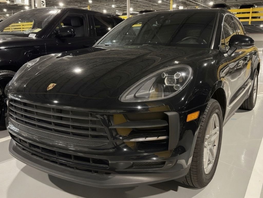 2021 Porsche Macan -'s photo