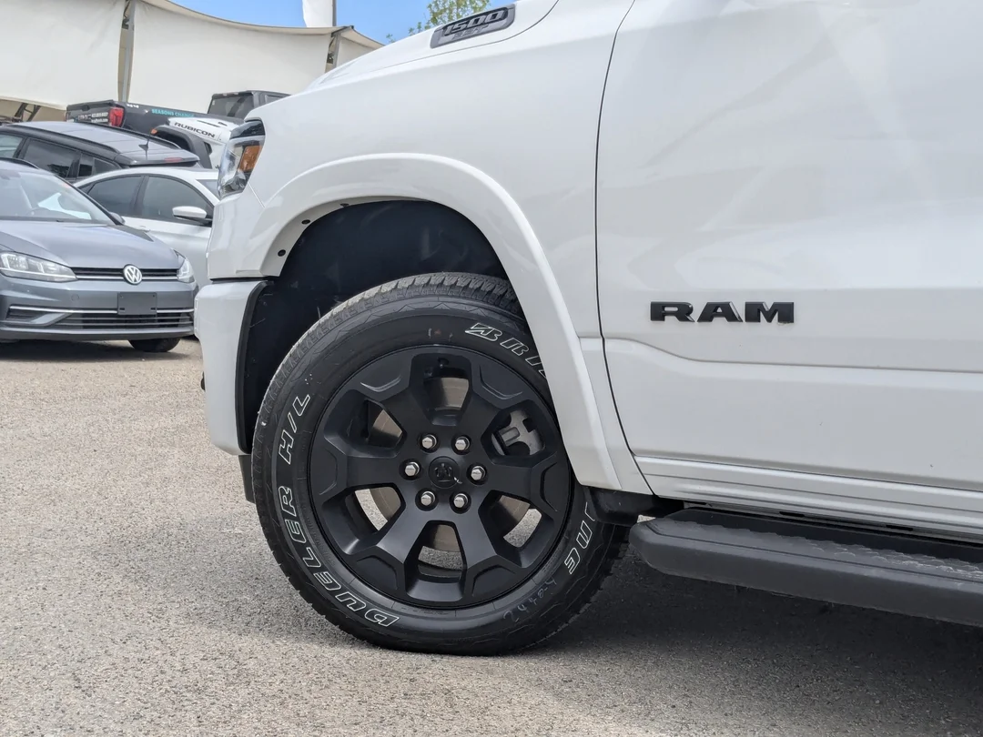 Certified Used 2025 White RAM Big Horn - - 4x4 - Night Edition - Tonneau Cover - Level II - Alpine Audio & More! image 9