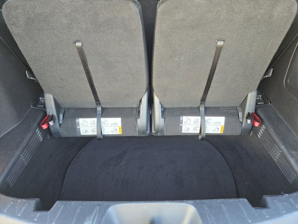 Used 2017 Gray Ford XLT image 33