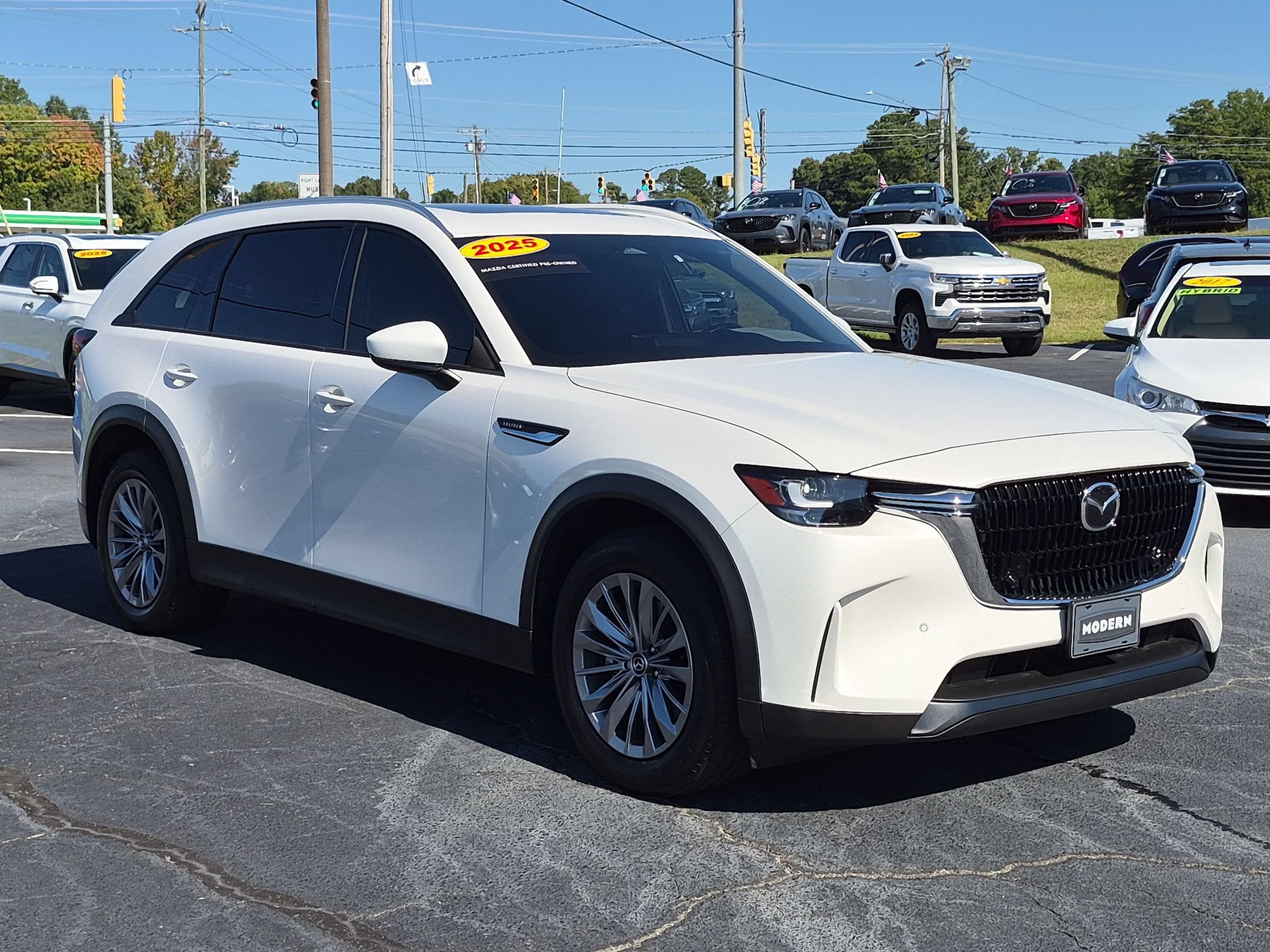 Used 2025 Rhodium White Premium Mazda Preferred Package image 7