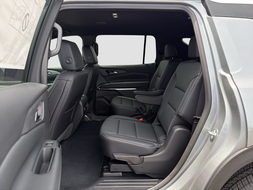2026 Chevrolet Traverse LT - Photo 25