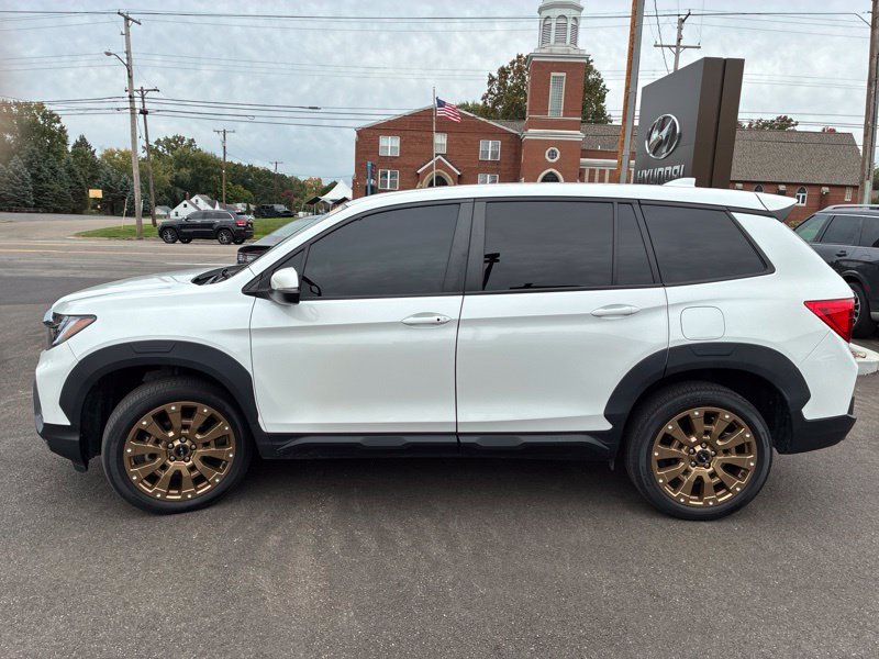 Used 2022 White Honda EX-L image 6