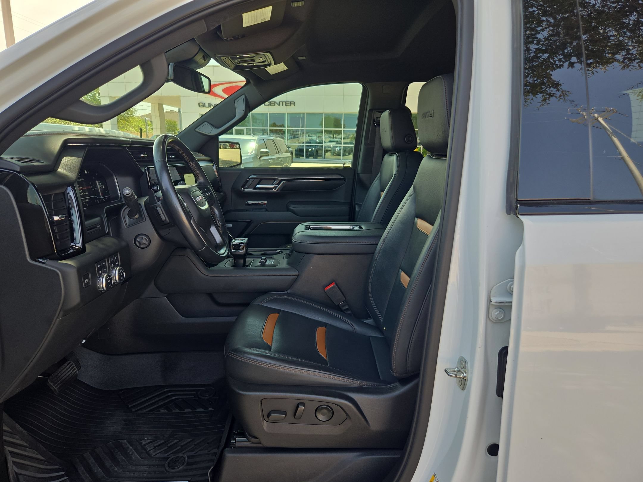 2022 GMC Sierra 1500 AT4 - Photo 10