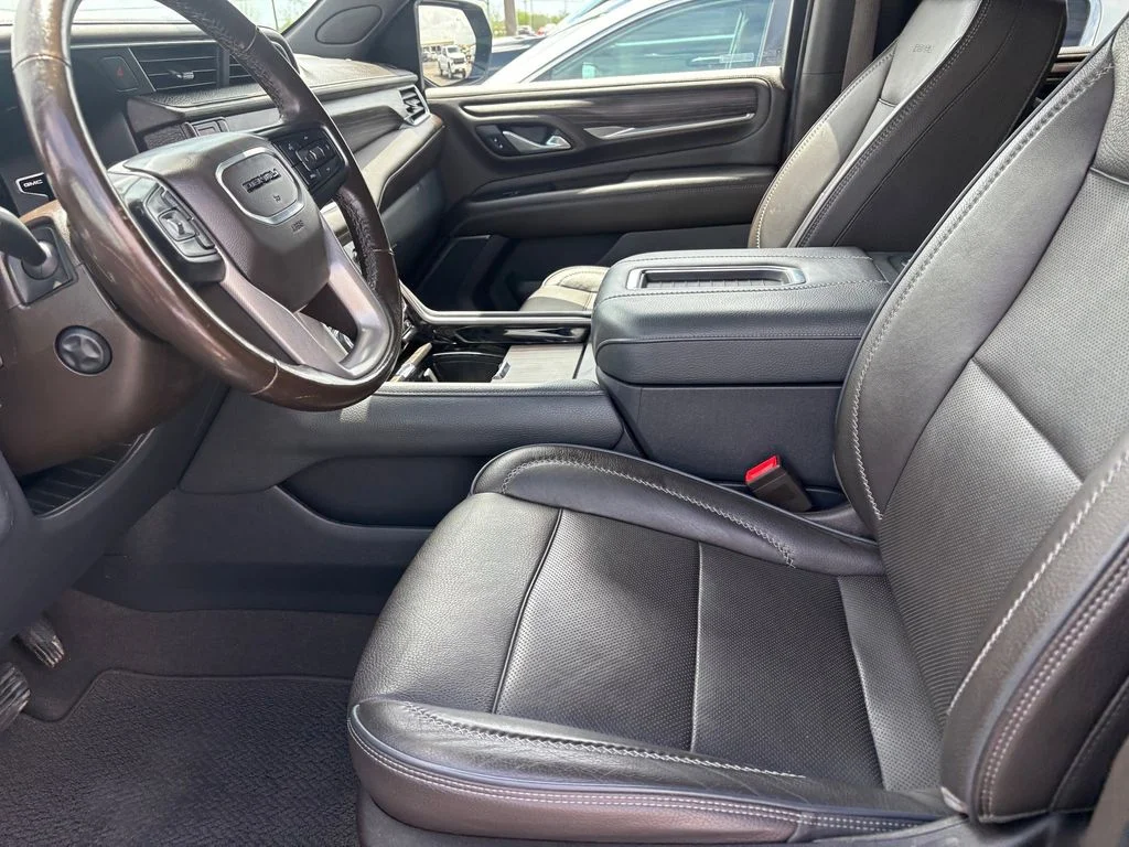 Used 2022 Green GMC Denali image 8