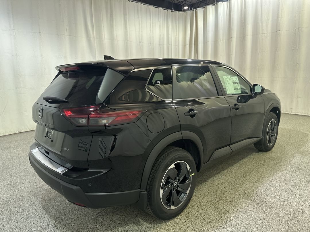 2026 Nissan Rogue SV - Photo 8