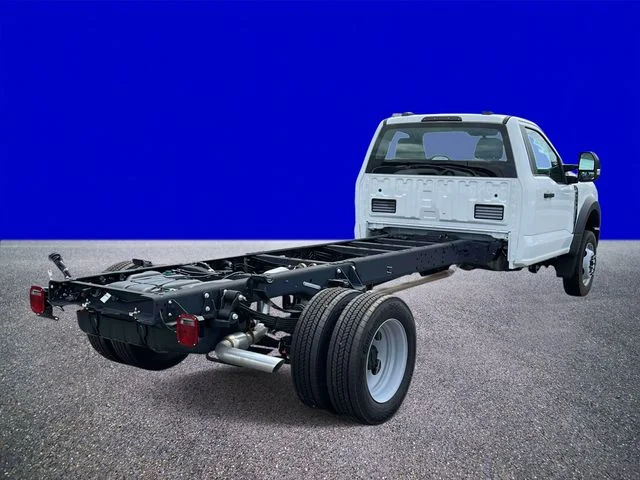 New 2026 Oxford White Ford F-550® XL image 3