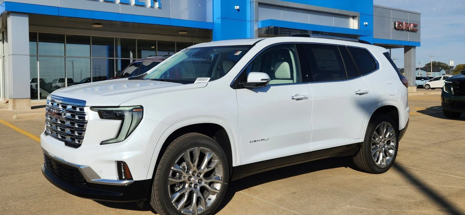 New 2027 Glacier White Tricoat GMC Denali image 2