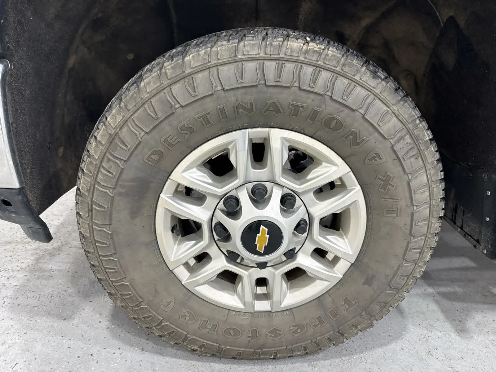 Used 2024 Dark Ash Metallic Chevrolet LT image 10