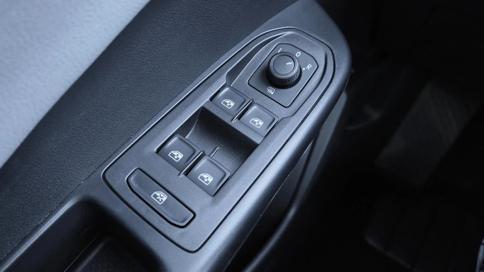 2024 Volkswagen Taos SE - Photo 25