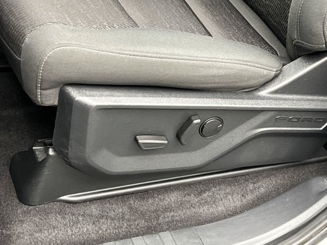 Used 2024 Avalanche Gray Ford XLT image 13