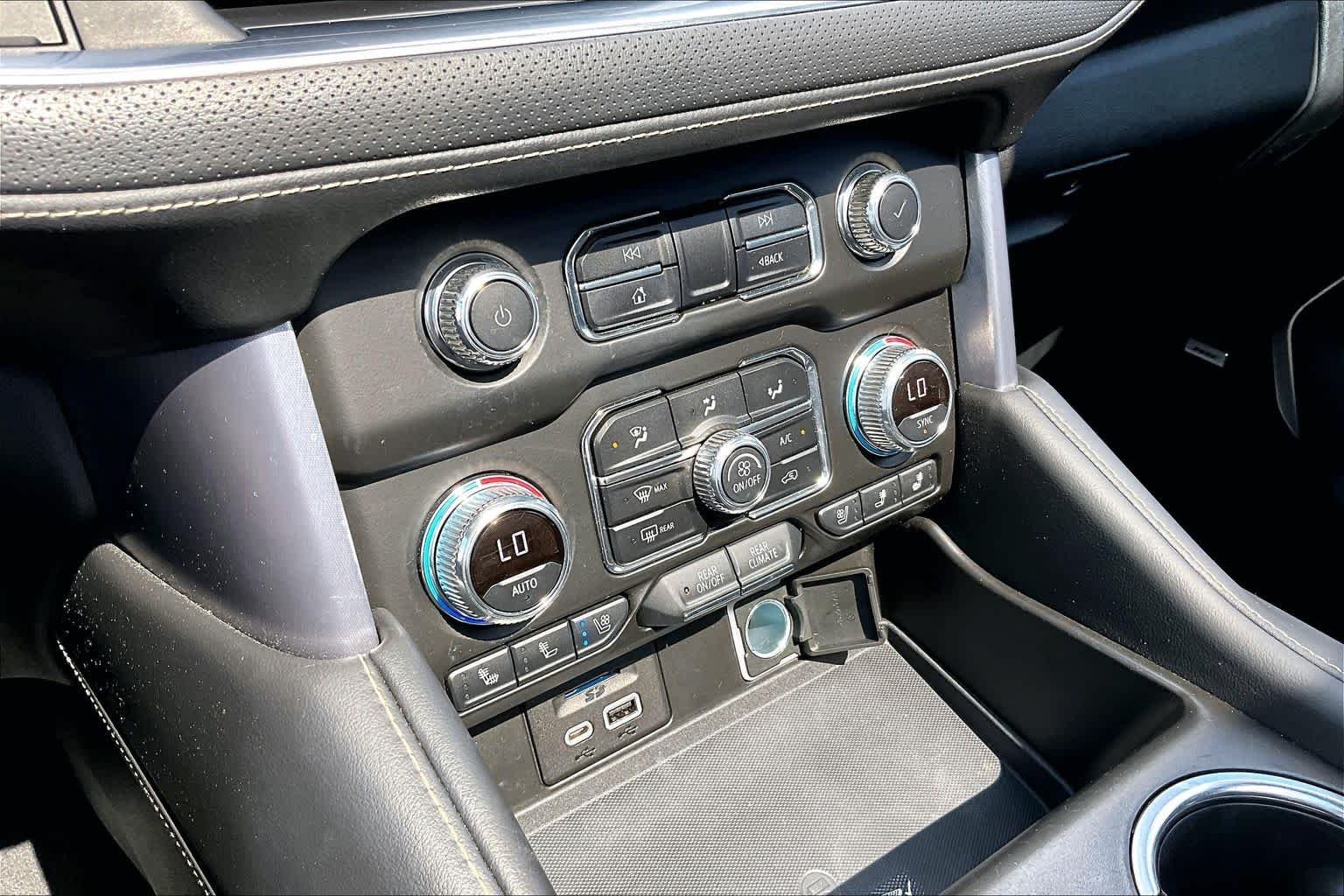 Used 2021 Onyx Black GMC SLT image 35