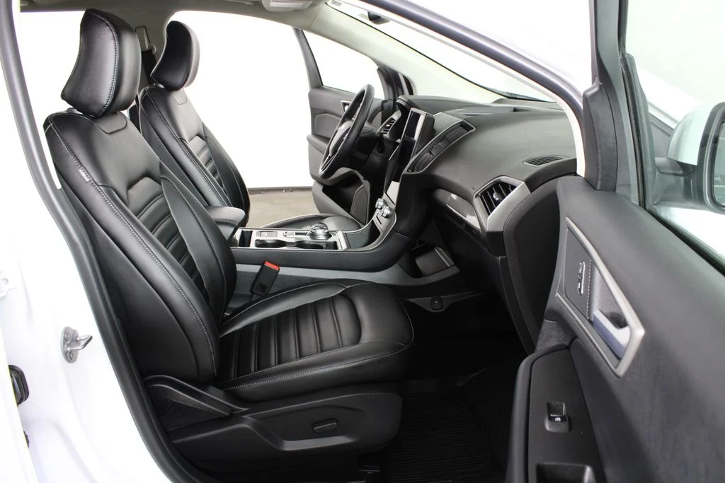 Used 2024 White Ford SEL image 17