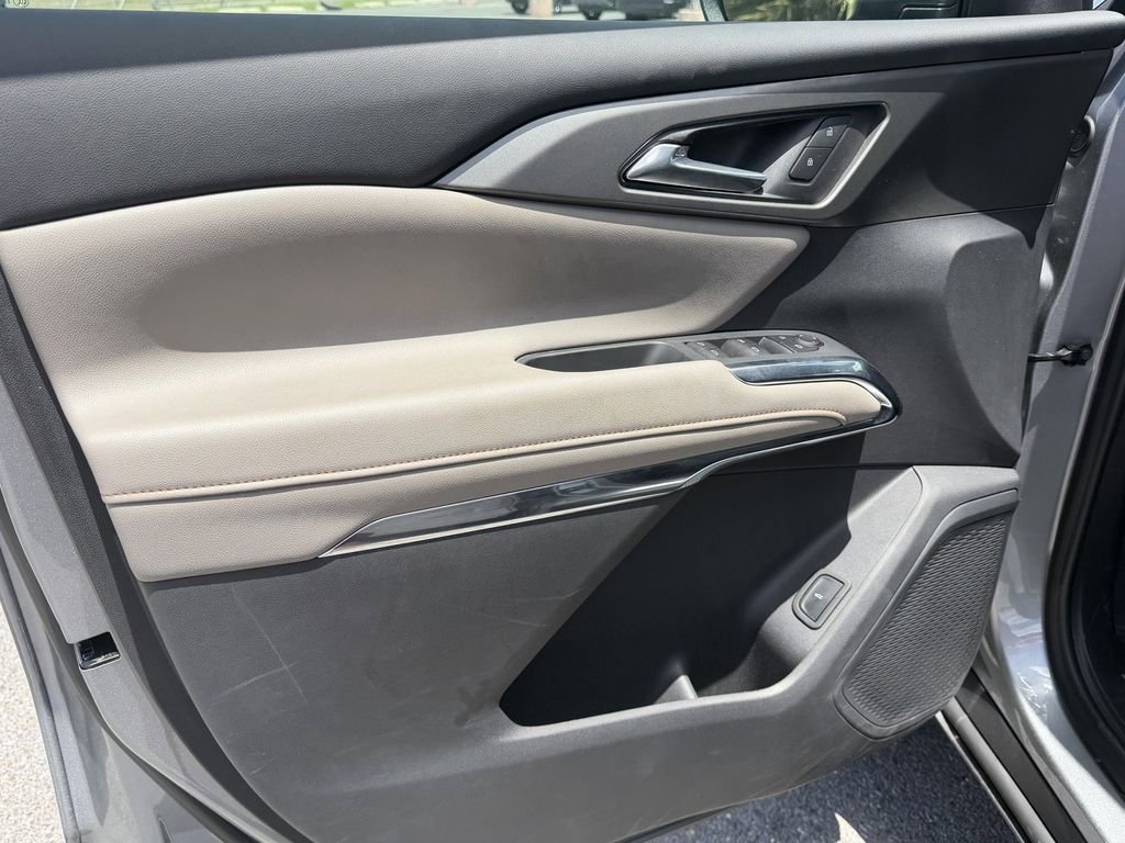 2026 Chevrolet Traverse LT - Photo 13