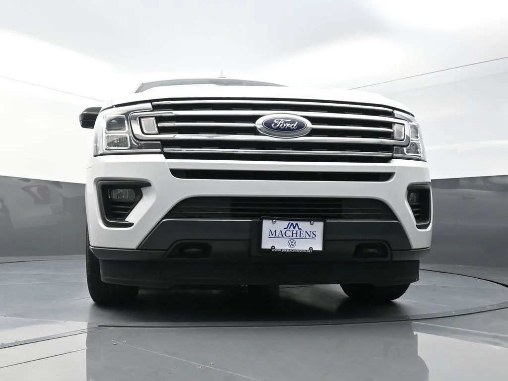 Used 2020 White Ford XL image 24