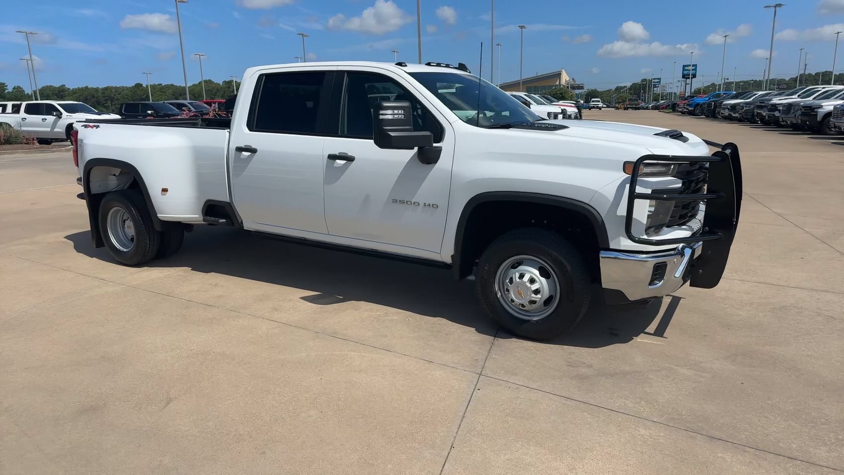 New 2026 Summit White Chevrolet Work Truck image 9