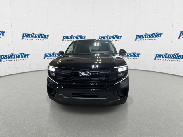 New 2027 Black Ford Active image 4