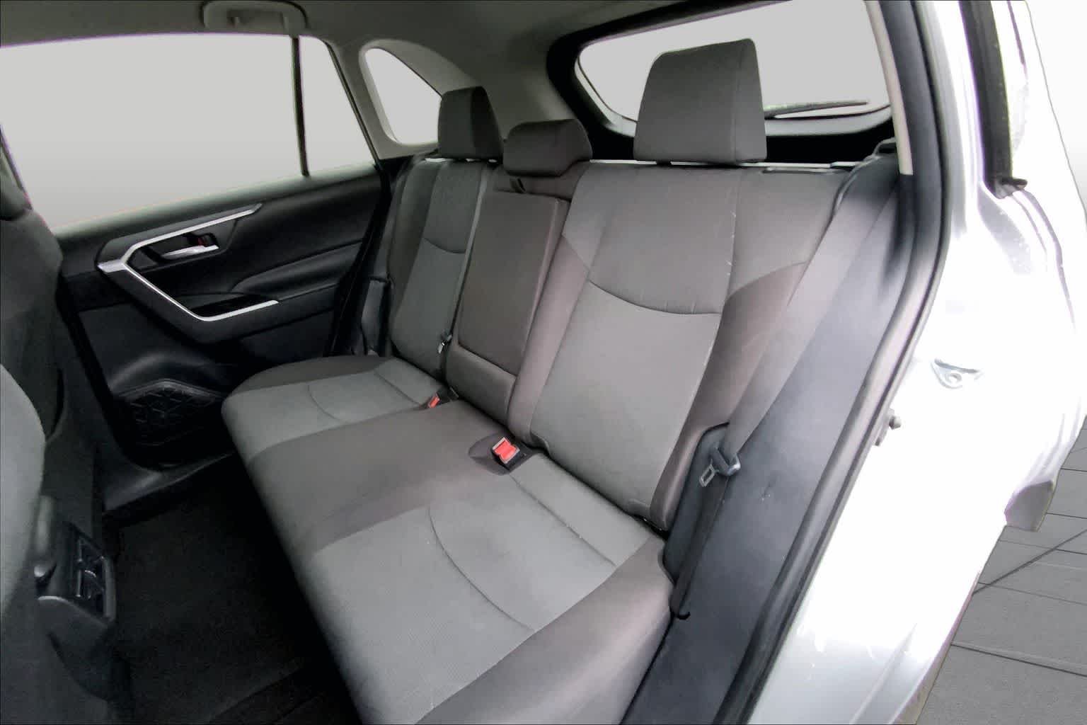 Used 2024 Silver Sky Metallic Toyota XLE image 20