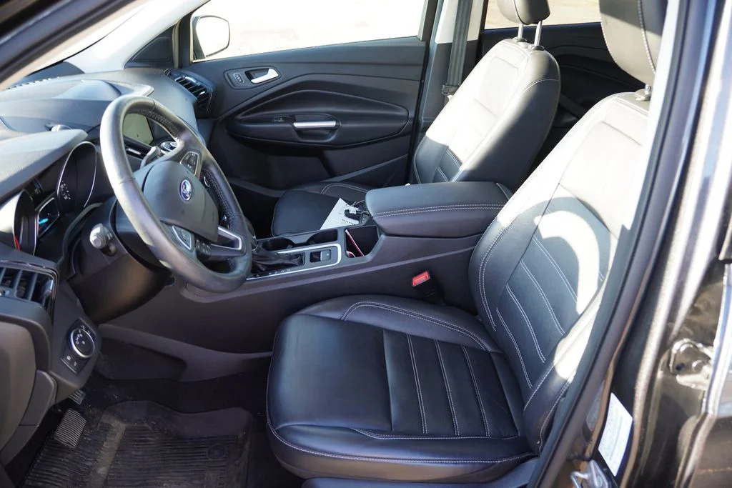 Used 2019 Gray Ford Titanium image 4