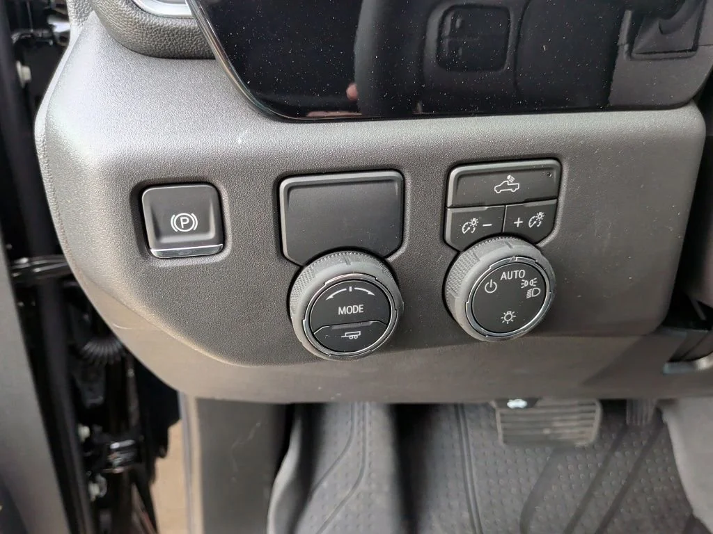2026 Chevrolet Silverado 1500 LT - Photo 15