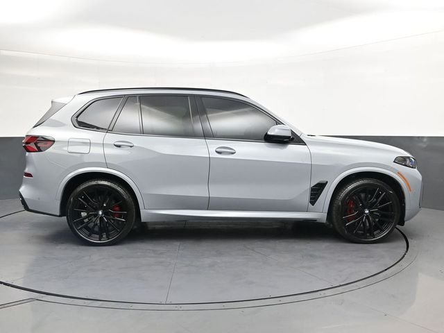 Used 2026 Gray BMW xDrive40i image 3