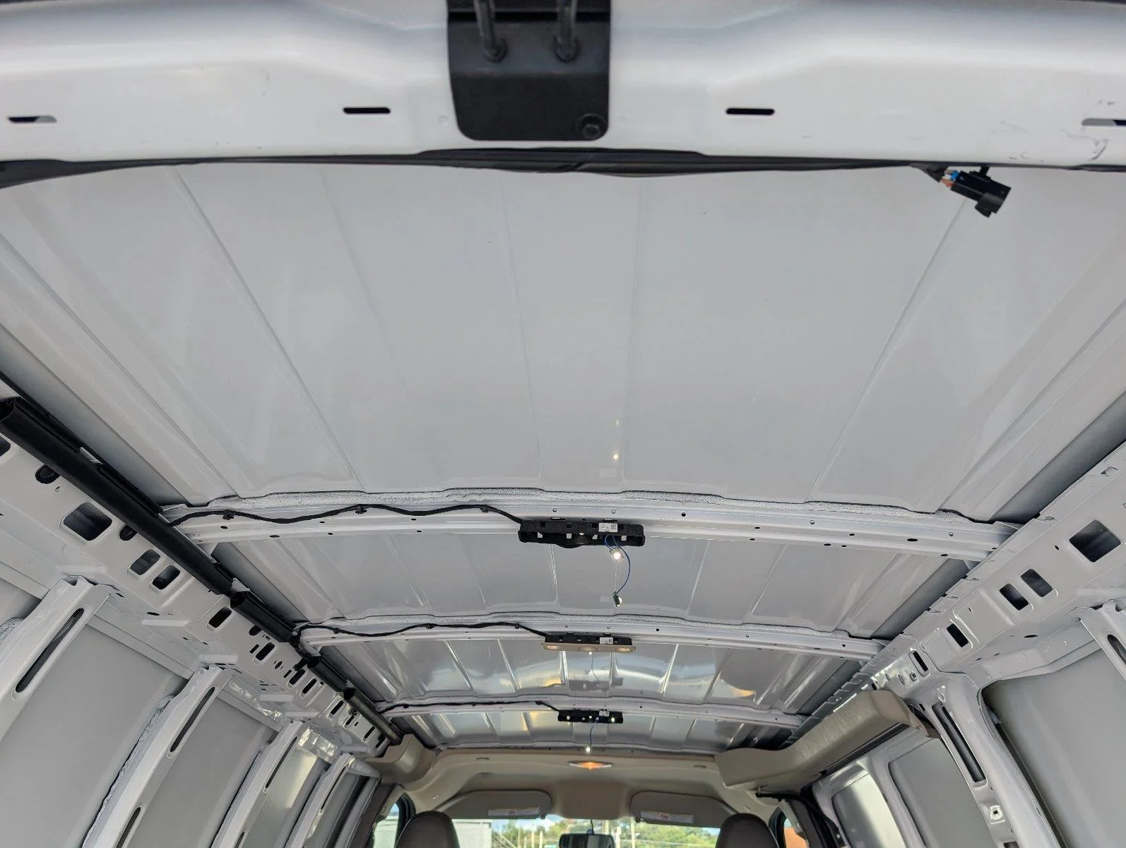 Used 2025 Summit White Chevrolet WT image 31