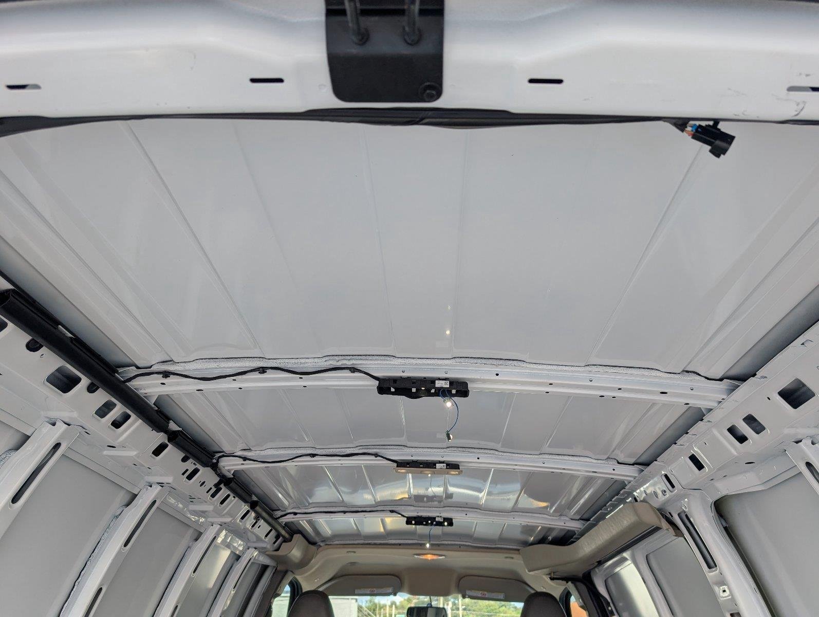 Used 2025 Summit White Chevrolet WT image 31