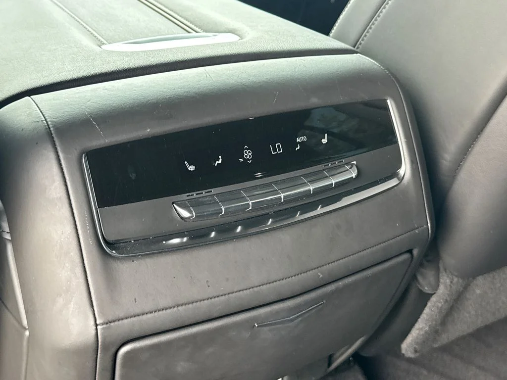 Used 2023 White Cadillac Sport Platinum image 24