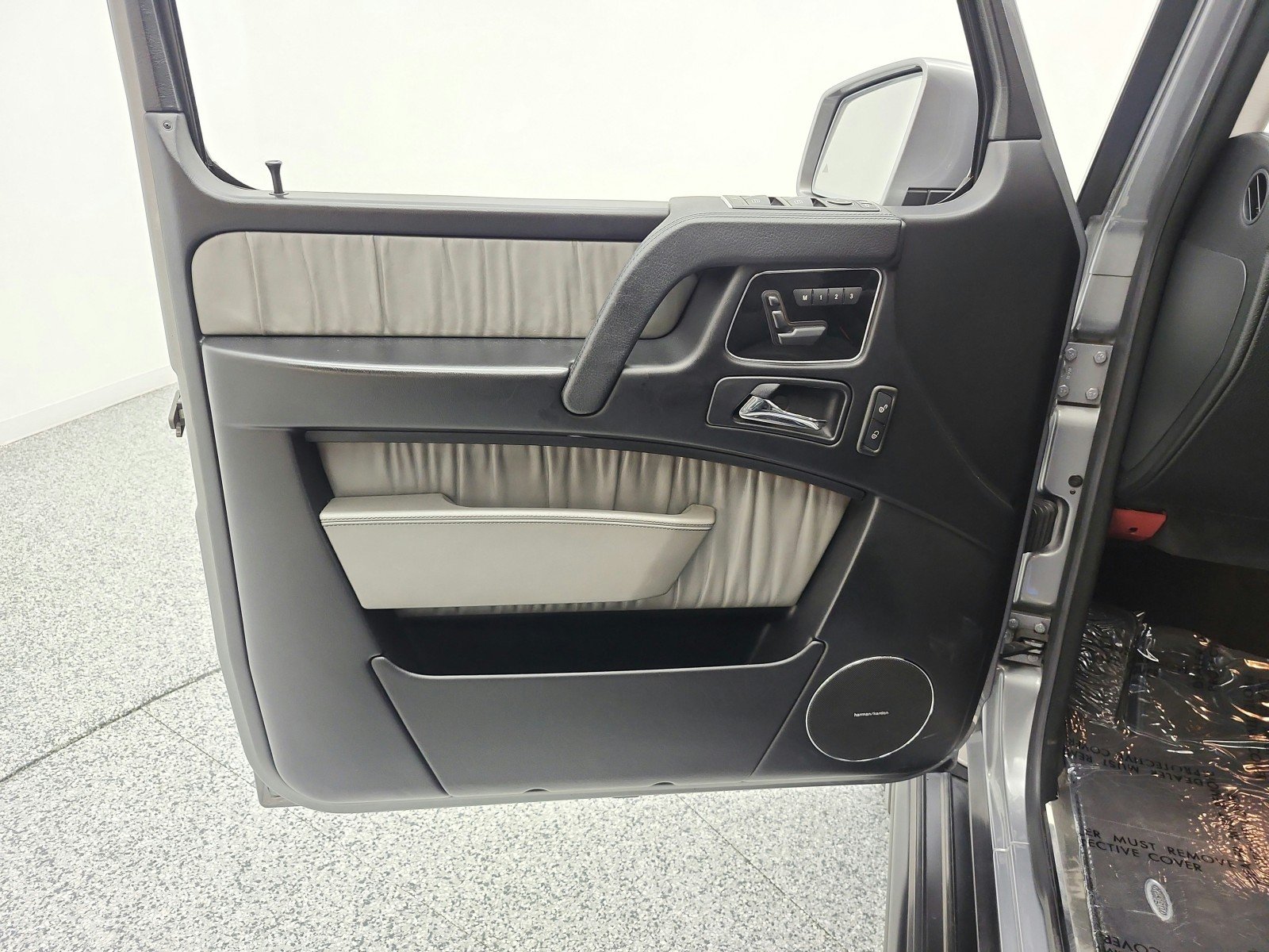Used 2016 Palladium Silver Metallic Mercedes-Benz 4MATIC® 4dr G 550 image 12