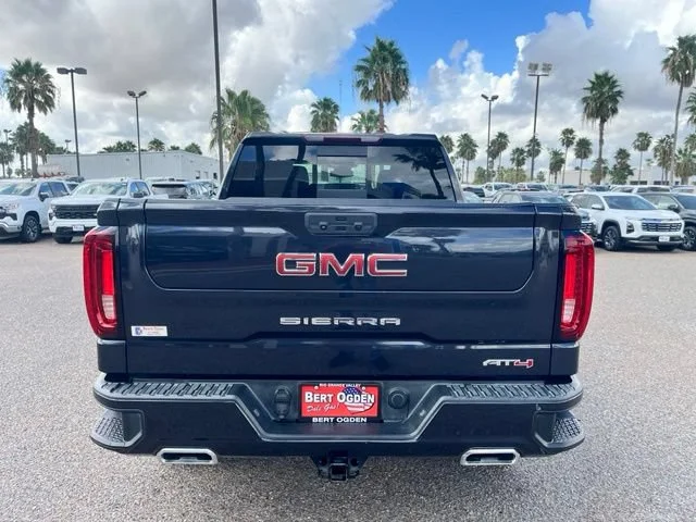 Used 2022 TITANIUM RUSH METALLIC GMC AT4 image 6