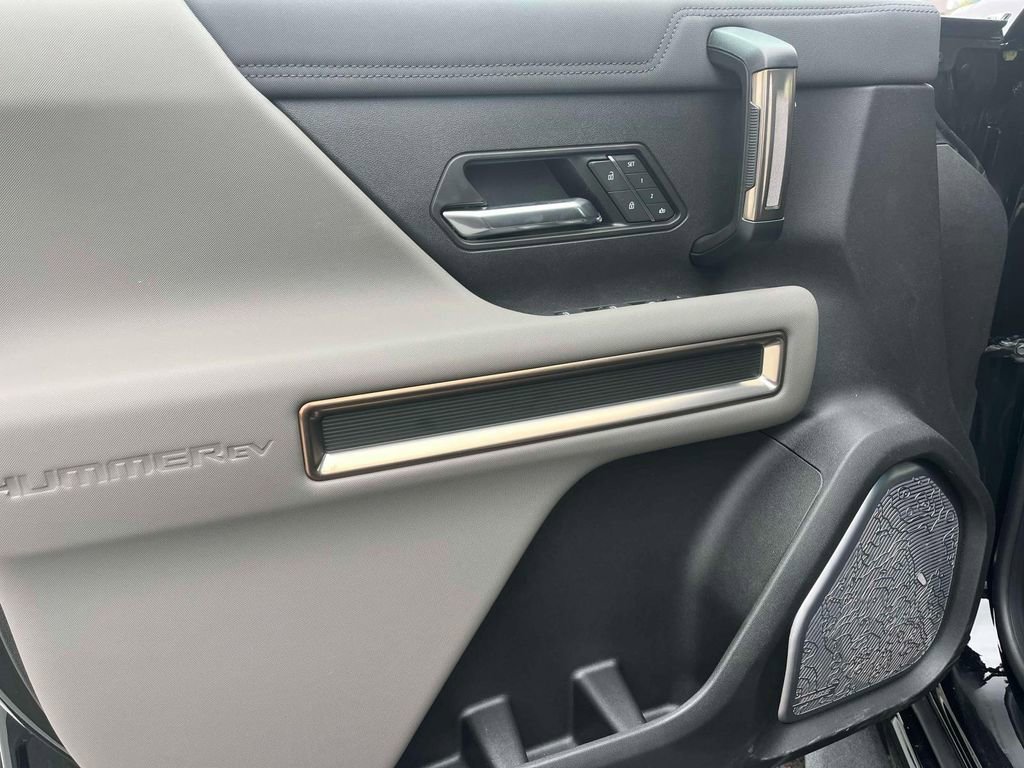 2025 GMC HUMMER EV 3X - Photo 18