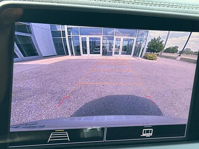 Used 2022 Silver Chevrolet LT image 27