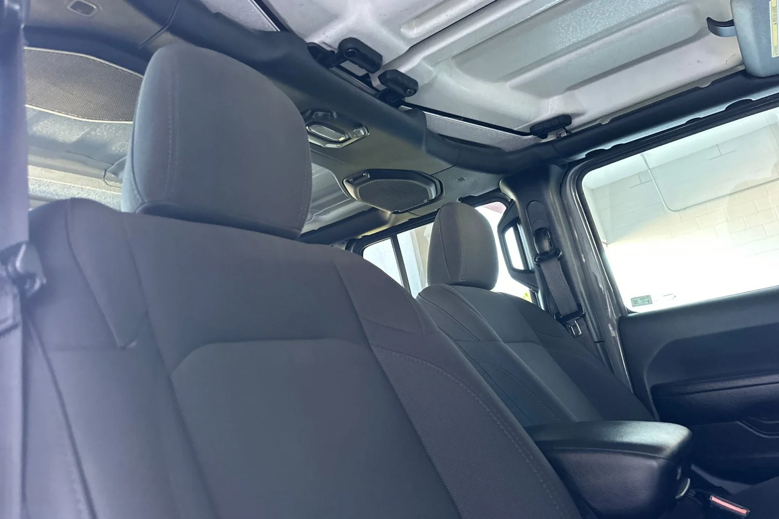 Used 2023 STING - GRAY Jeep S 4XE image 16