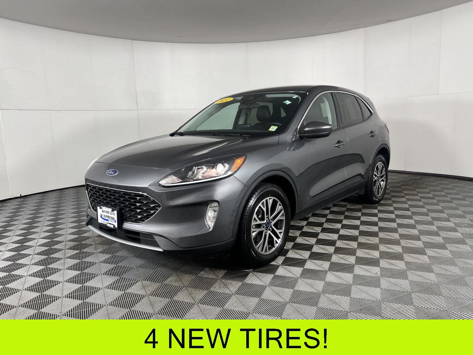 Used 2022 Carbonized Gray Ford SEL image 3