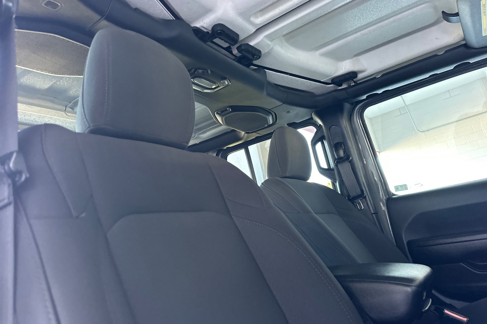 Used 2023 STING - GRAY Jeep S 4XE image 16