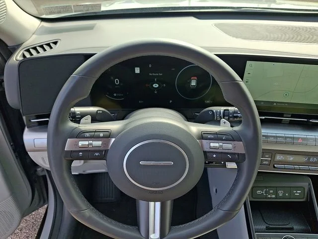 Used 2024 Gray Hyundai SEL image 19