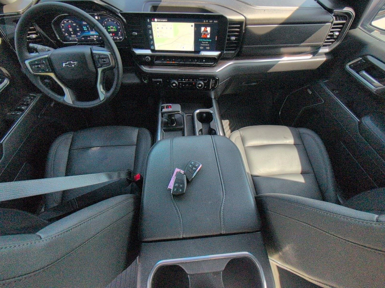 Used 2025 Summit White Chevrolet RST image 33
