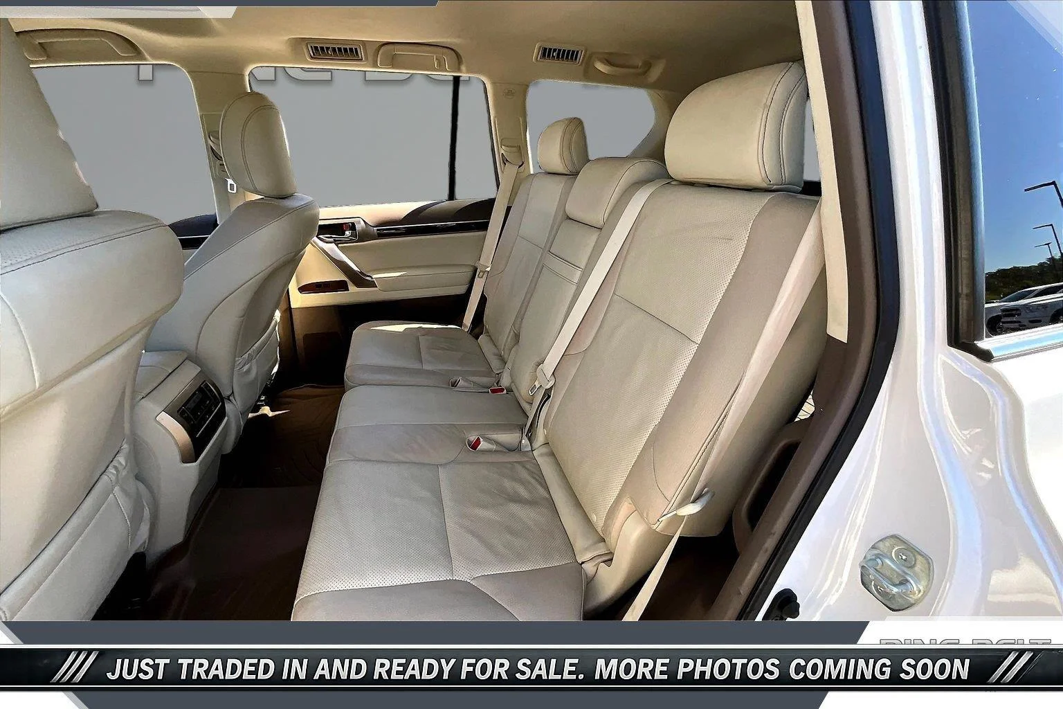 Used 2019 Starfire Pearl Lexus GX 460 Premium image 19