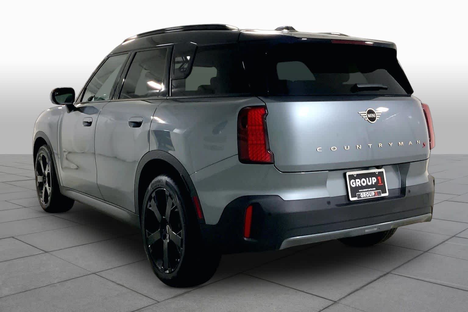 Certified Used 2025 Smokey Green Metallic MINI S image 11