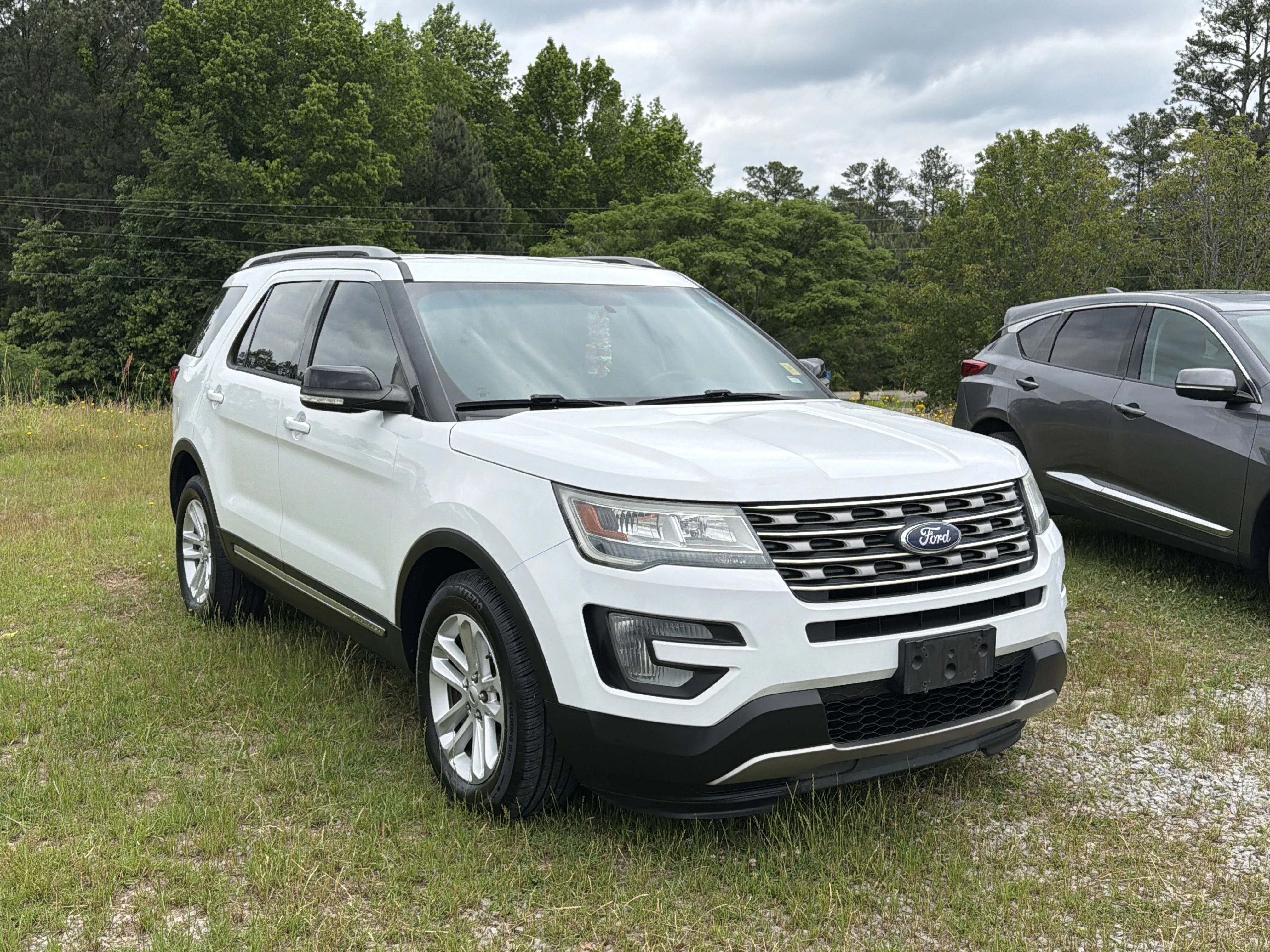2017 Ford Explorer XLT FWD's photo