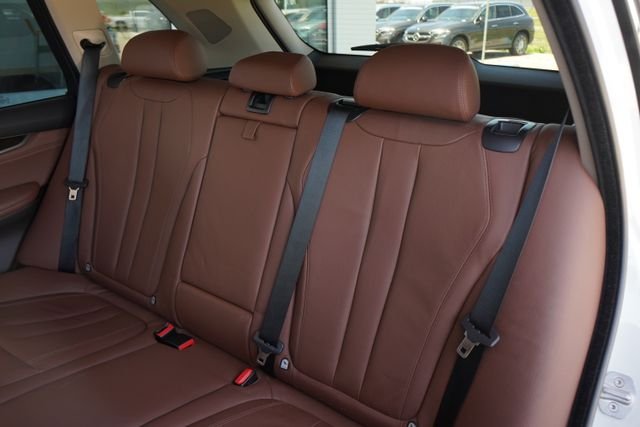 Used 2014 White BMW xDrive35i image 27