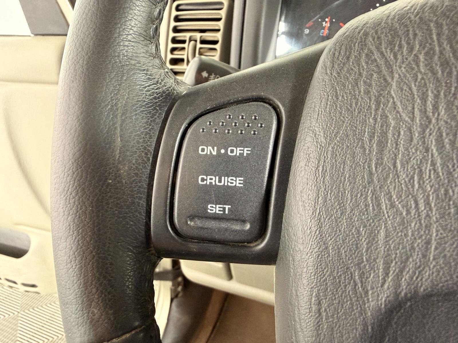 Used 2006 Light Khaki Metallic Jeep Rubicon image 22