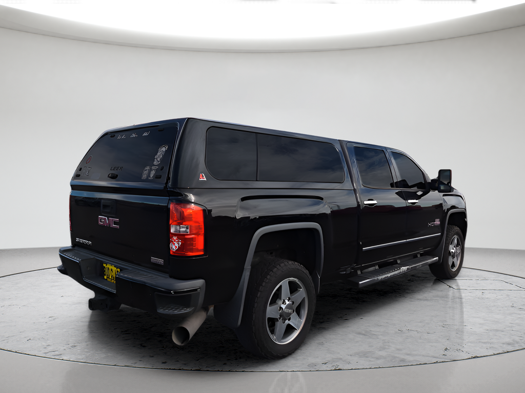 Used 2016 Black GMC SLT image 5