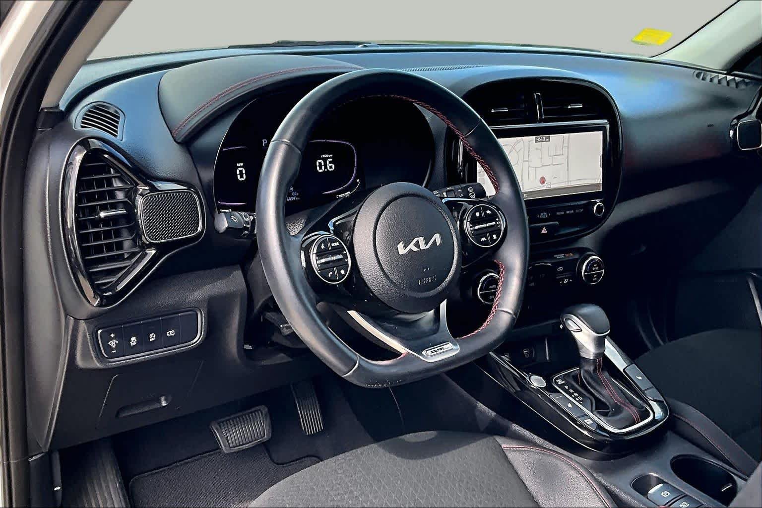 Used 2024 Snow White Pearl Kia GT-Line image 16