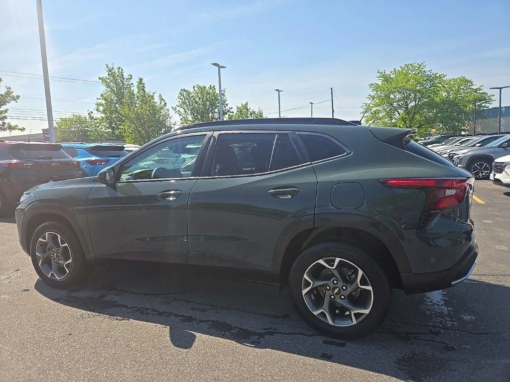 Used 2025 Cypress Chevrolet LT image 3