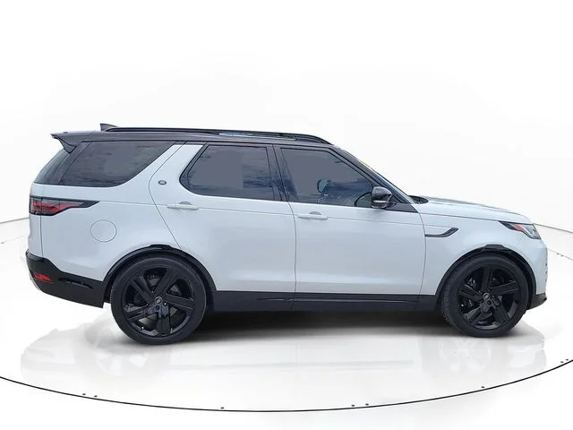 Used 2023 White Land Rover Metropolitan Edition image 4
