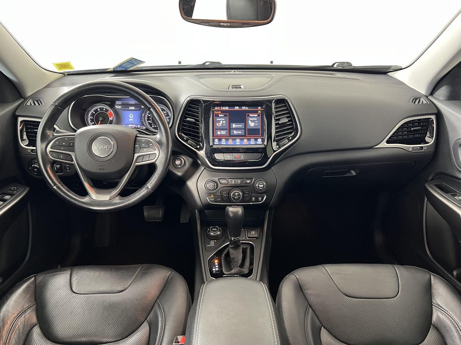 Used 2020 Diamond Black Crystal Pearlcoat Jeep Limited image 19